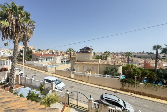 Herverkoop - Vrijstaande Villa - Orihuela Costa - Villamartin