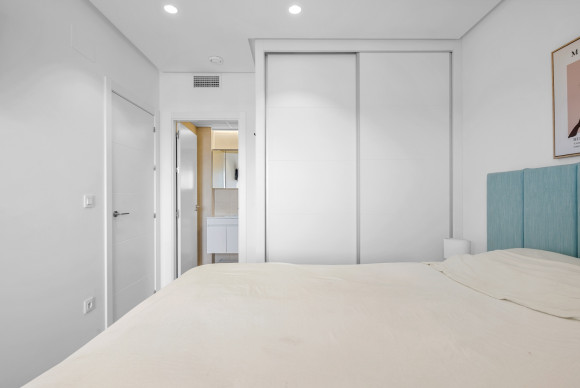 Herverkoop - 1. Apartment / flat - Torrevieja - Costa Blanca South