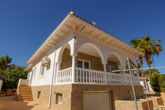 Herverkoop - Vrijstaande Villa - Ciudad Quesada - Ciudad Quesada - Town
