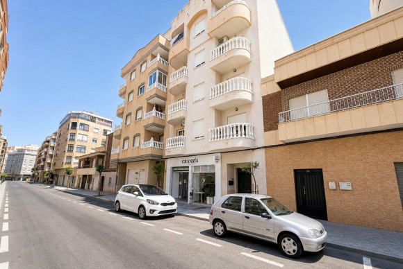 Herverkoop - Appartement  - Torrevieja - Playa del cura