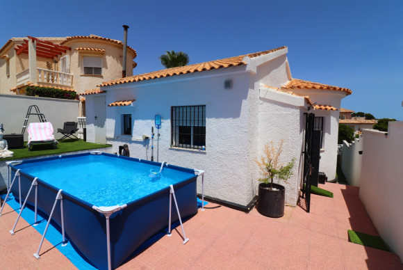 Herverkoop - Vrijstaande Villa - Orihuela Costa - Villamartin