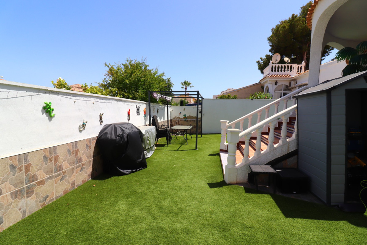 Herverkoop - Vrijstaande Villa - Orihuela Costa - Villamartin