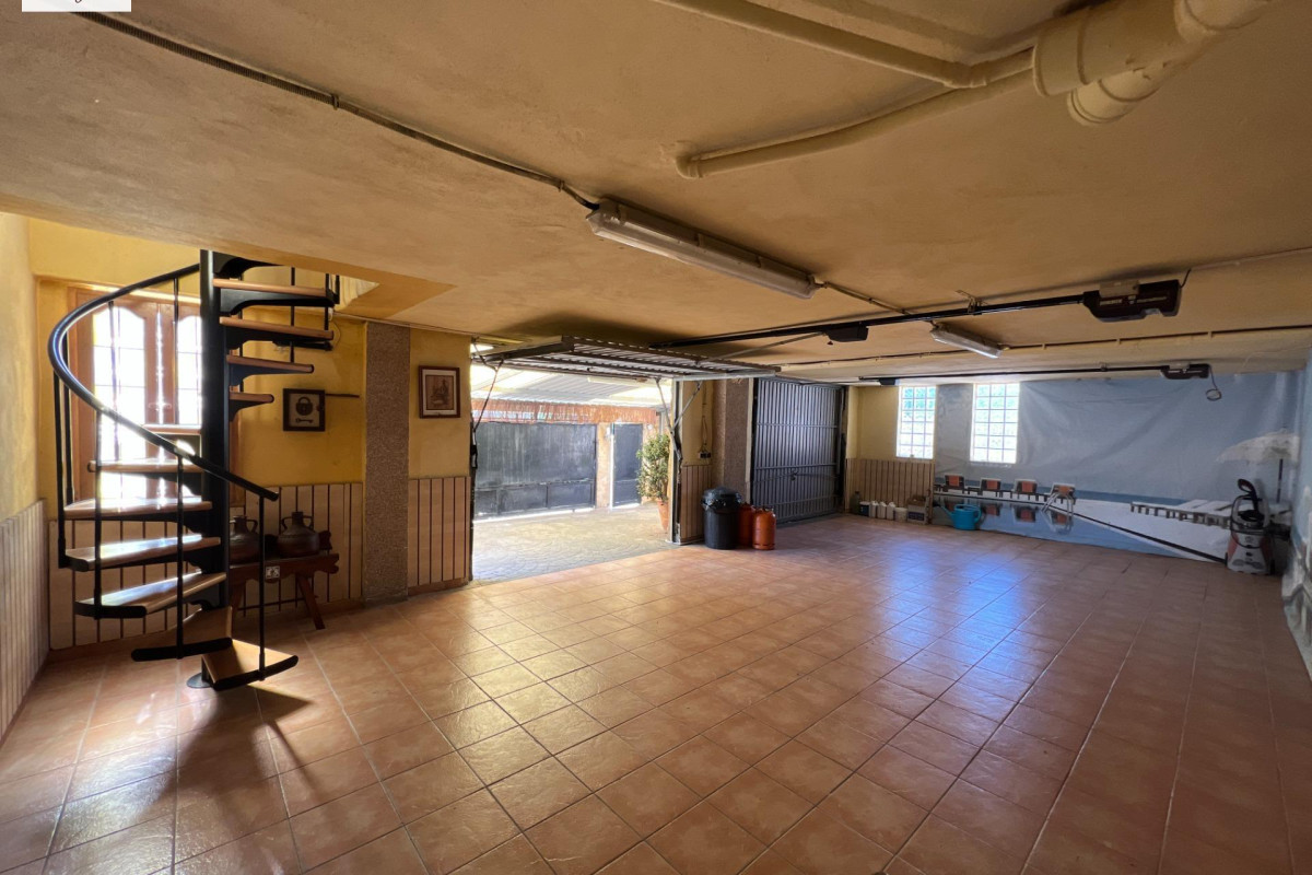 Resale - House - Godelleta - El bosque