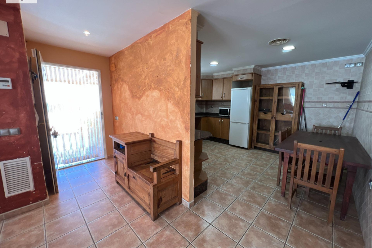 Resale - House - Godelleta - El bosque