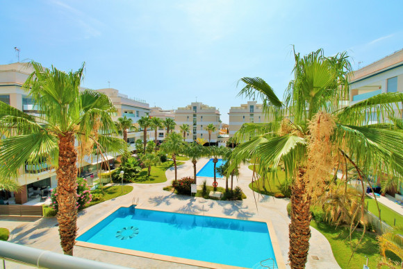 Herverkoop - Appartement  - Villamartin - Los Dolses
