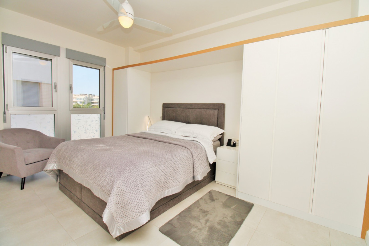 Herverkoop - Appartement  - Villamartin - Los Dolses