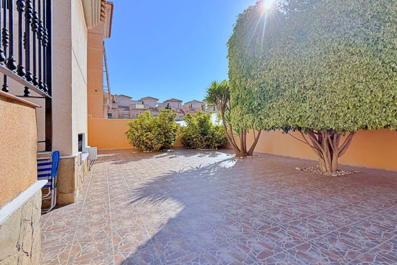 Herverkoop - Vrijstaande Villa - Orihuela Costa - Punta Prima