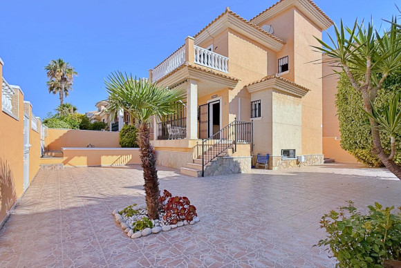 Herverkoop - Vrijstaande Villa - Orihuela Costa - Punta Prima