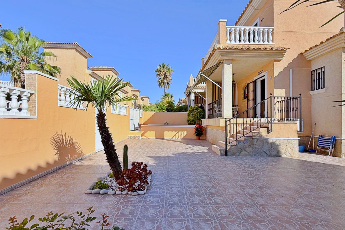 Herverkoop - Vrijstaande Villa - Orihuela Costa - Punta Prima