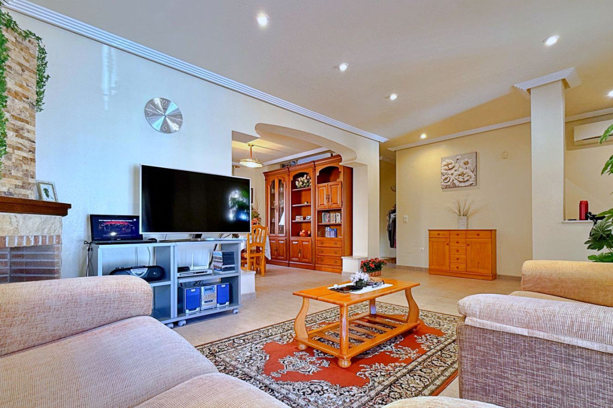 Herverkoop - Vrijstaande Villa - Orihuela Costa - Punta Prima