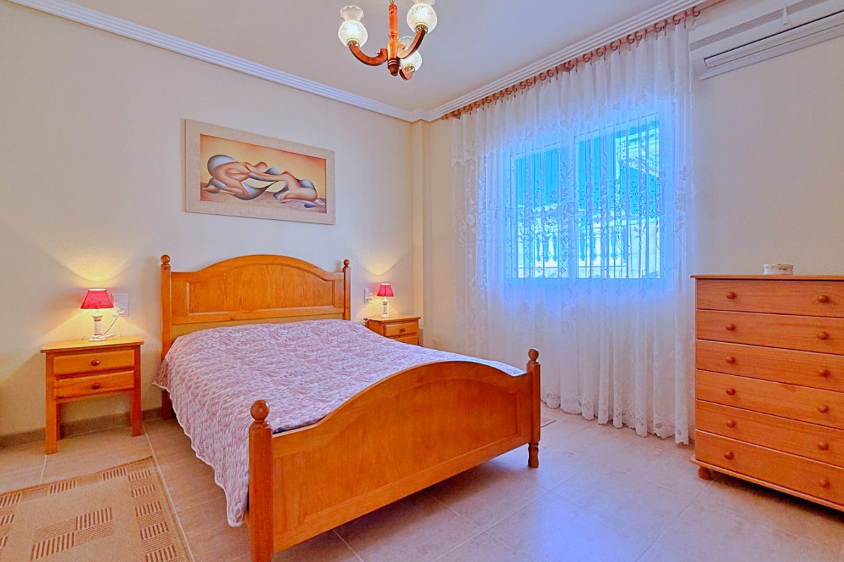 Herverkoop - Vrijstaande Villa - Orihuela Costa - Punta Prima