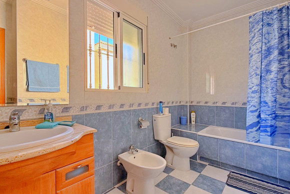 Herverkoop - Vrijstaande Villa - Orihuela Costa - Punta Prima