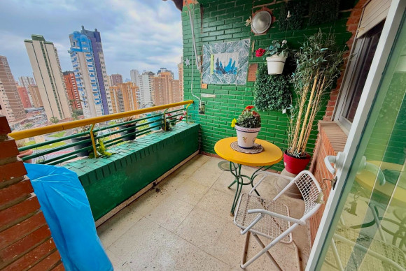 Herverkoop - Apartment / flat - Benidorm - Levante