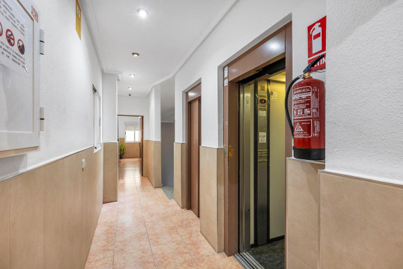 Herverkoop - Appartement  - Torrevieja - Habaneras