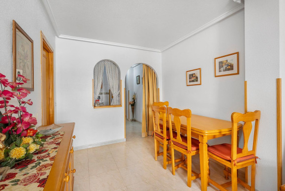 Resale - Apartment  - Torrevieja - Estacion de autobuses