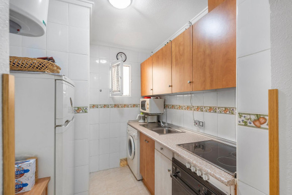 Resale - Apartment  - Torrevieja - Estacion de autobuses