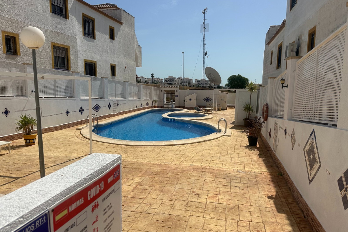 Resale - Apartment  - Orihuela Costa - Entre Naranjos Vistabella
