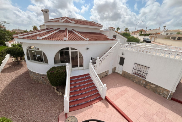 Herverkoop - Vrijstaande Villa - Ciudad Quesada - Upper Golf