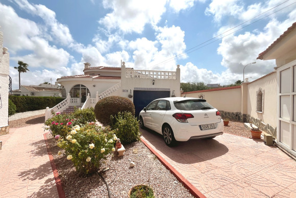 Herverkoop - Vrijstaande Villa - Ciudad Quesada - Upper Golf