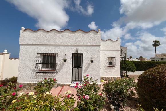 Herverkoop - Vrijstaande Villa - Ciudad Quesada - Upper Golf