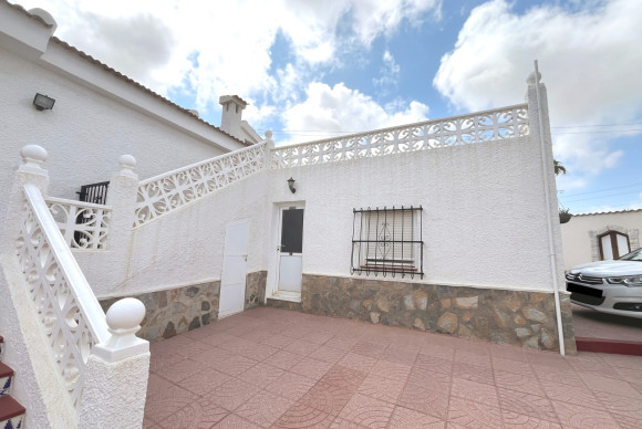 Herverkoop - Vrijstaande Villa - Ciudad Quesada - Upper Golf