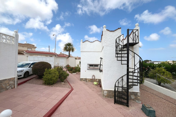 Herverkoop - Vrijstaande Villa - Ciudad Quesada - Upper Golf