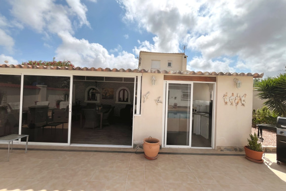 Herverkoop - Vrijstaande Villa - Ciudad Quesada - Upper Golf