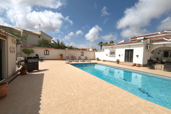 Herverkoop - Vrijstaande Villa - Ciudad Quesada - Upper Golf