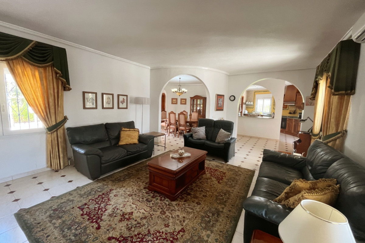 Herverkoop - Vrijstaande Villa - Ciudad Quesada - Central Quesada