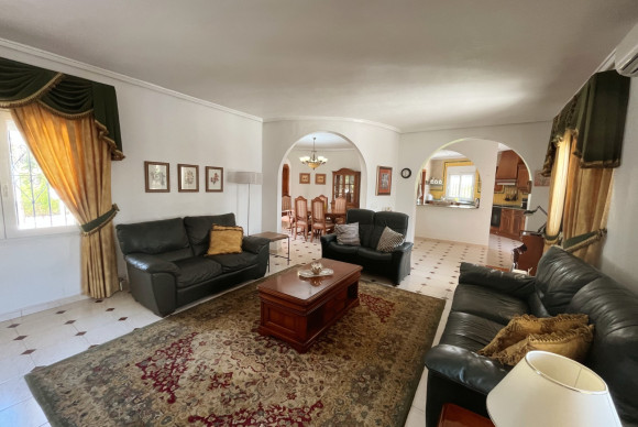 Herverkoop - Vrijstaande Villa - Ciudad Quesada - Central Quesada