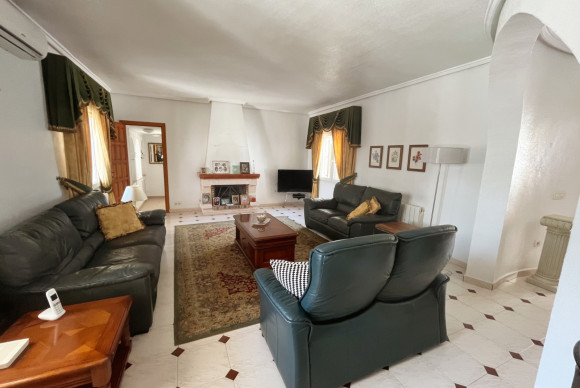Herverkoop - Vrijstaande Villa - Ciudad Quesada - Central Quesada