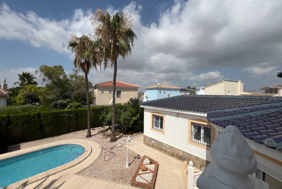Herverkoop - Vrijstaande Villa - Ciudad Quesada - Central Quesada