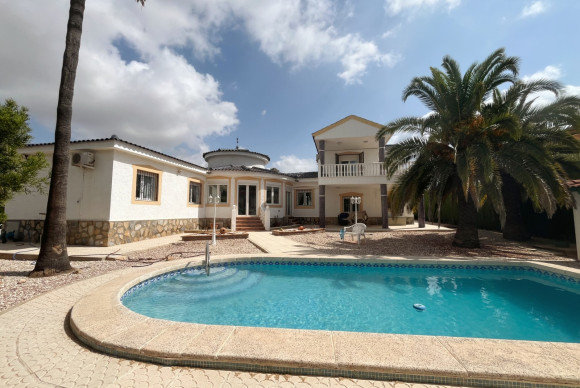 Herverkoop - Vrijstaande Villa - Ciudad Quesada - Central Quesada
