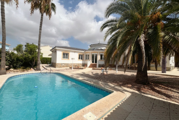 Herverkoop - Vrijstaande Villa - Ciudad Quesada - Central Quesada