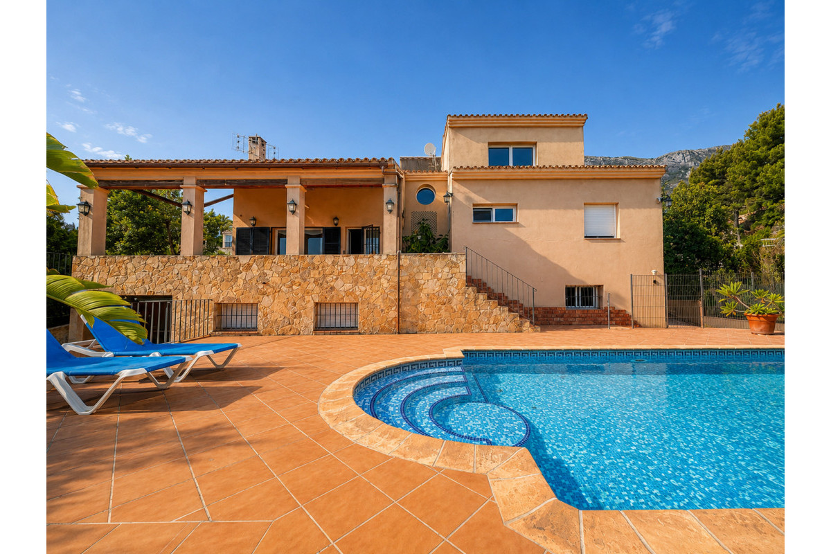 Herverkoop - Villa - Denia - Montgó