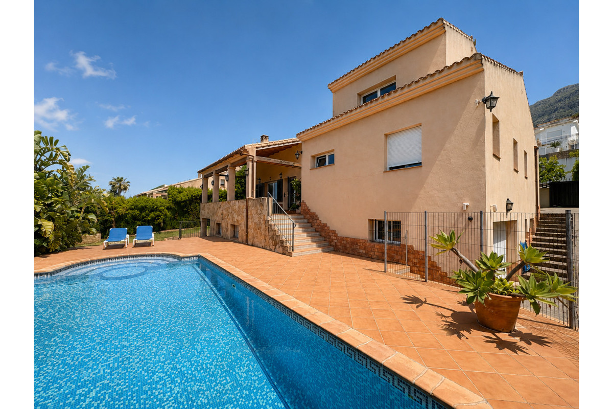 Herverkoop - Villa - Denia - Montgó