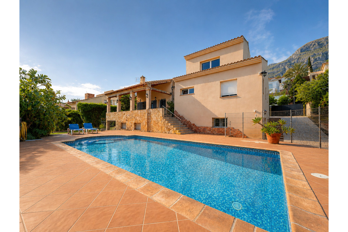 Herverkoop - Villa - Denia - Montgó