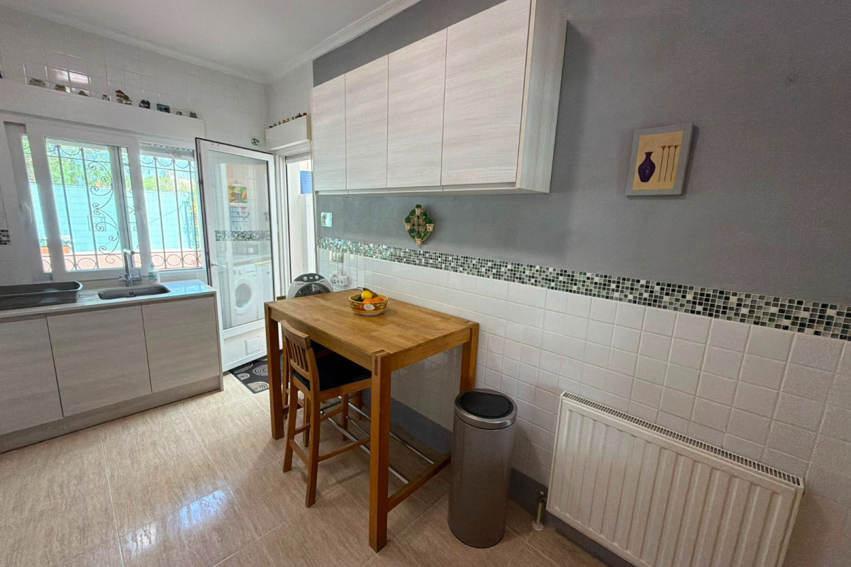 Herverkoop - Vrijstaande Villa - Los Montesinos - La Herrada