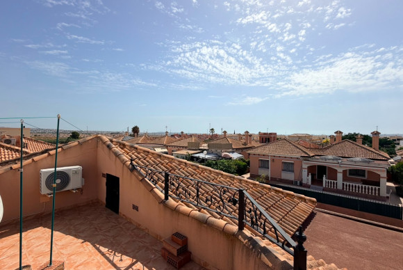 Herverkoop - Vrijstaande Villa - Los Montesinos - La Herrada