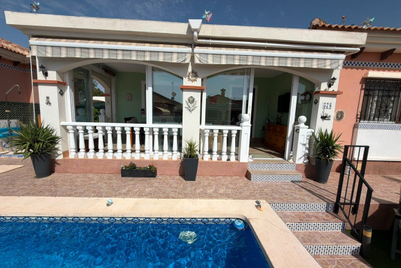 Herverkoop - Vrijstaande Villa - Los Montesinos - La Herrada