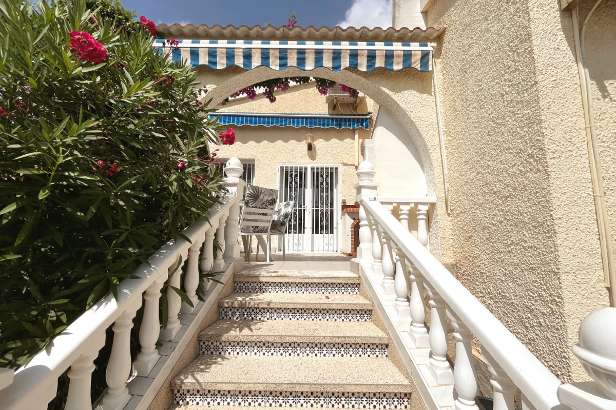 Herverkoop - Vrijstaande Villa - Ciudad Quesada - Central Quesada