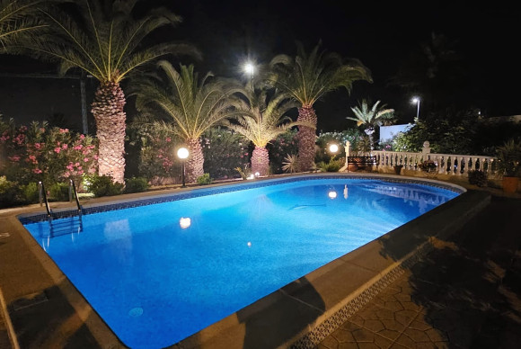 Herverkoop - Vrijstaande Villa - Ciudad Quesada - Central Quesada