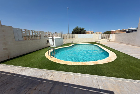 Lange Termijn Verhuur - Apartment / flat - Denia - Port