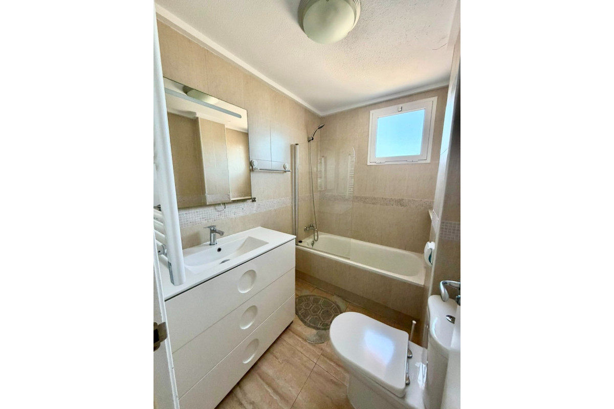 Reventa - Apartment / flat - Benidorm - Zona de Poniente