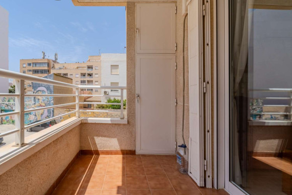 Resale - Apartment  - Torrevieja - El molino