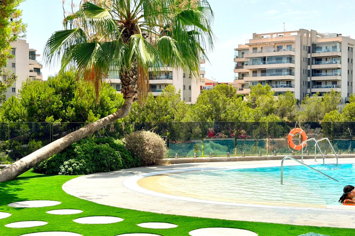 Herverkoop - Appartement  - Orihuela Costa - La Zenia