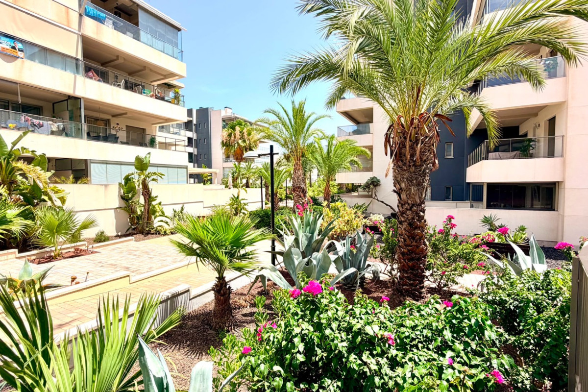 Herverkoop - Appartement  - Orihuela Costa - La Zenia