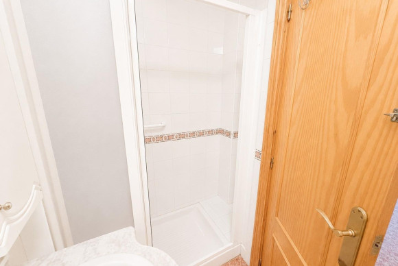 Herverkoop - Appartement  - Torrevieja - Estacion de autobuses