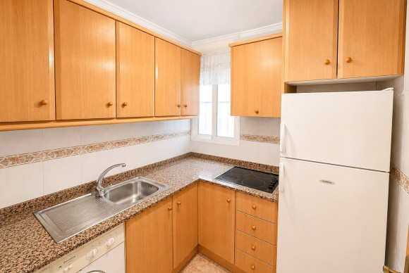 Herverkoop - Appartement  - Torrevieja - Estacion de autobuses