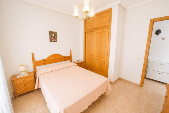 Herverkoop - Appartement  - Torrevieja - Estacion de autobuses